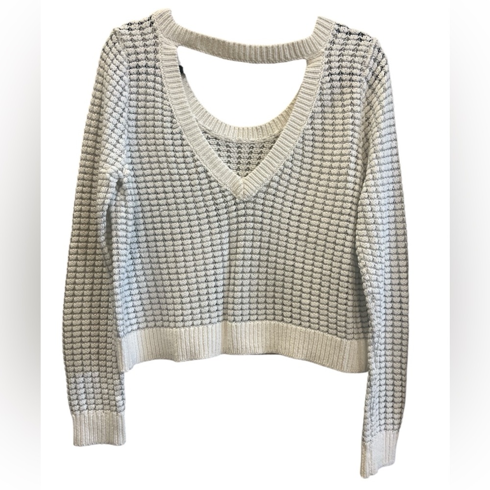 Guess Cream and Metallic Gray Textured Cropped Sweater Size XL
